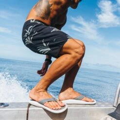 OluKai Ulele - Stone -OluKai Sandal Store 10435 4Q4Q 104