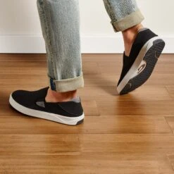 OluKai Lae‘ahi - Black -OluKai Sandal Store 10443 4040 102 M Lae ahi BlkBlk Web Opt