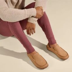 OluKai Kīpuka Hulu - Natural 12 OluKai Kīpuka Hulu - Natural -OluKai Sandal Store 10450 8787 102 M KIPUKAHULU NaturalNatural