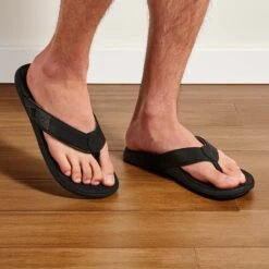 OluKai Tuahine - Black -OluKai Sandal Store 10465 4040 102 M Tuahine BlkBlk Web Opt