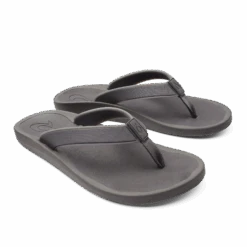 OluKai Kōko‘o - Pavement -OluKai Sandal Store 10493 PVPV 003 M Kokoo PavPav