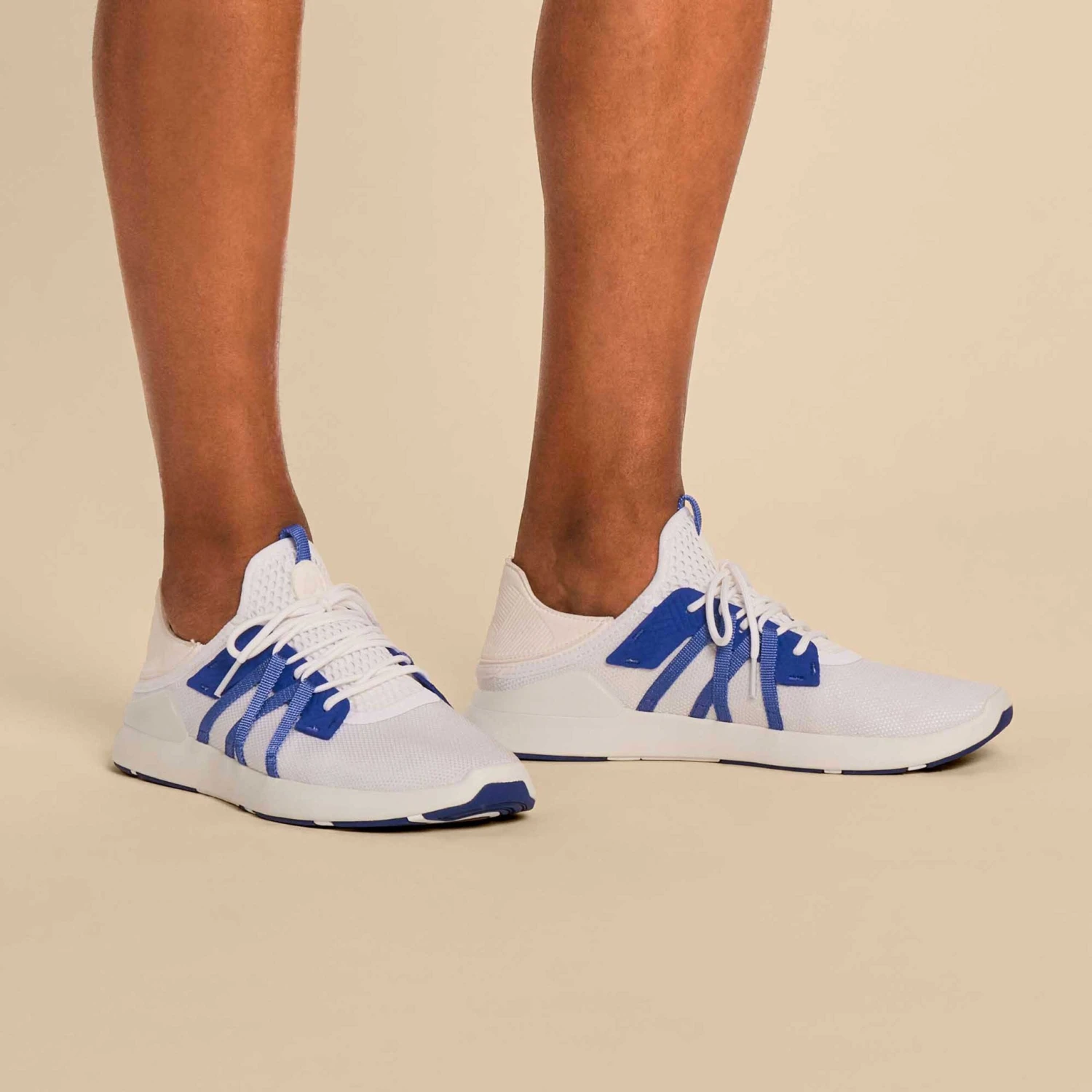 OluKai Holo - Bright White / Cobalt 4 OluKai Holo - Bright White / Cobalt - Image 2