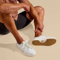 OluKai Lae‘ahi Pili - White / Aloha -OluKai Sandal Store 10523 4RHA 102 M LAE AHIPILI WhiteAloha d2ca0047 7de1 43bb 88cc 04381b435c50