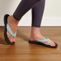 OluKai ‘Ohana - Sea Glass / Black -OluKai Sandal Store 20110 1V40 102 W Ohana SeaglBlk Web Opt