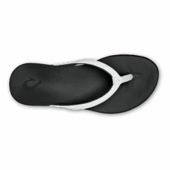 OluKai Ho‘ōpio - White / Onyx -OluKai Sandal Store 20294 4ROX 004 W Ho opio WhtOnx