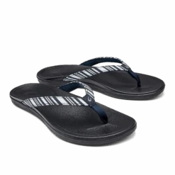 OluKai Ho‘ōpio - Blue Depth / Stripe -OluKai Sandal Store 20294 TFZP 003 W Hoopio BlueDepthStripe