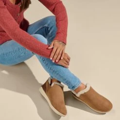 OluKai Mālua Hulu - Tan / Tapa -OluKai Sandal Store 20427 3420 102 W MALUAHULU TanTapa