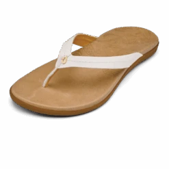 OluKai Honu - Bright White / Golden Sand -OluKai Sandal Store 20436 WBGS AMZ W Honu BrightWhiteGoldenSand