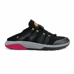 OluKai ‘Imaka Trainer - Black / Charcoal -OluKai Sandal Store 20438 4026 002 W Imaka Trainer BlkChar