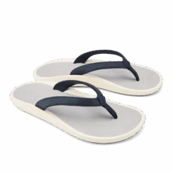 OluKai Pī‘oe - Trench Blue / Mist Grey -OluKai Sandal Store 20443 DEDW 003 W Pioe TbluMgrey