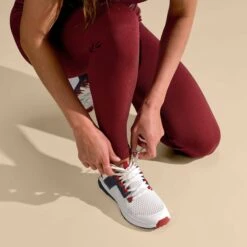 OluKai Wailuku - White / Navy -OluKai Sandal Store 20478 4R54 102 W WAILUKU WhiteNavy 16b61125 59e9 4d6e ae61 cd55a6533b2d