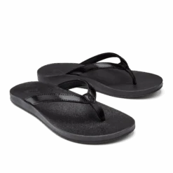 OluKai Puawe - Black -OluKai Sandal Store 20498 4040 003 W Puawe BlkBlk