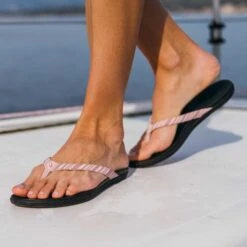 OluKai Ho‘ōpio - Pink Clay / Stripe -OluKai Sandal Store Ho opio 3
