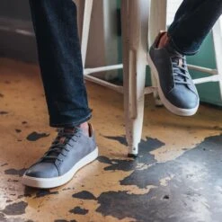 OluKai Lae‘ahi Lī ‘Ili - Charcoal -OluKai Sandal Store Lae ahiLi Ili Charcoal galleryimage 09